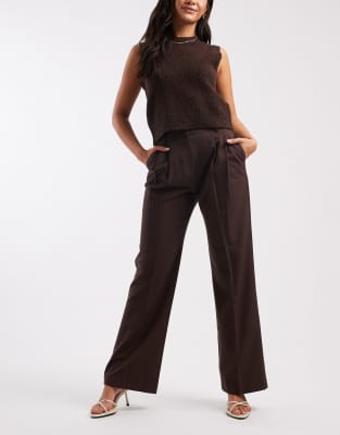 ASOS DESIGN - Pantalon habillé coupe évasée décontractée - Chocolat