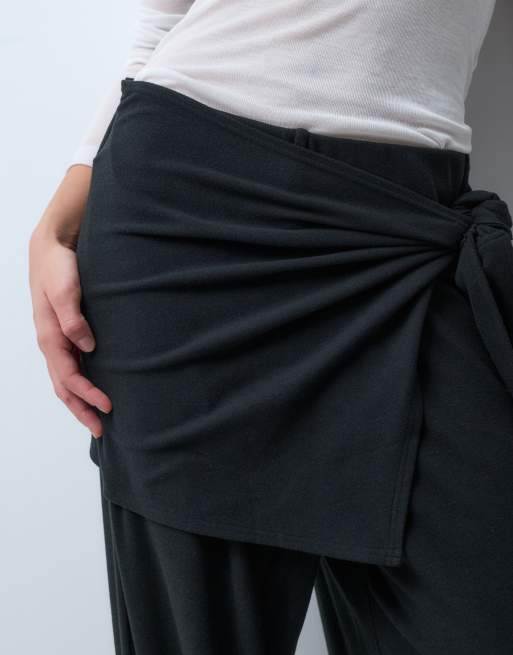 ASOS DESIGN pantalon jambe large ultra-doux drapé à nouer sur le côté noir, 3 de 5