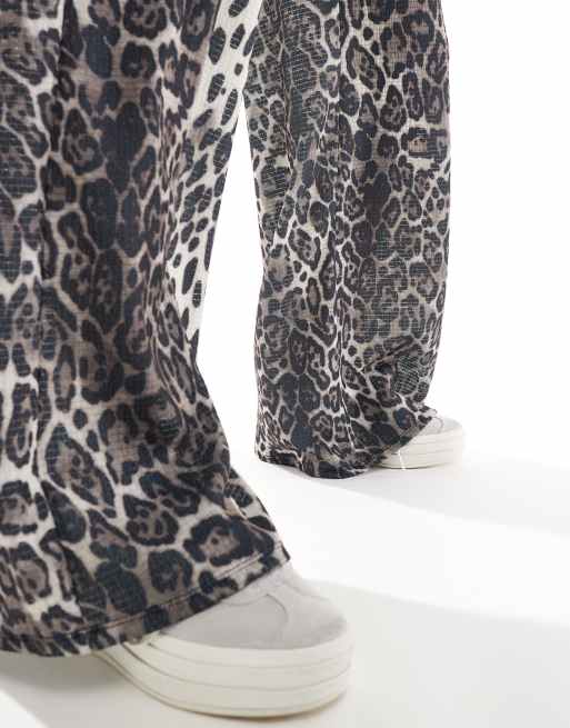 ASOS Design - Pantalon large à imprimé léopard, 2 de 5