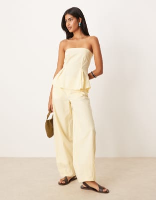 ASOS DESIGN - Pantalon large d'ensemble en lin mélangé - Beurre-Jaune
