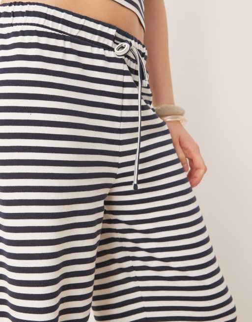 ASOS DESIGN - Pantalon large d'ensemble taille basse à rayures - Bleu marine et blanc, 3 de 5