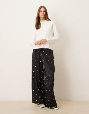 ASOS DESIGN - Pantalon large en satin avec bordure dentelle et pois - Noir-Multicolore