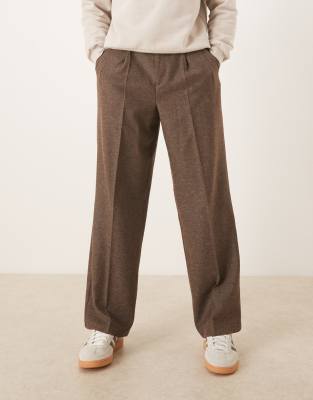 ASOS DESIGN - Pantalon large habillé à doubles pinces en laine mélangée - Marron-Brown