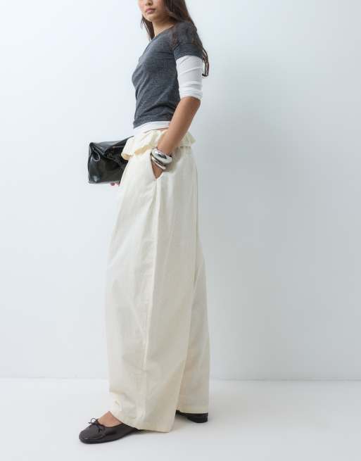 ASOS DESIGN pantalon large plissé en popeline à taille rabattable, ivoire, 2 de 5
