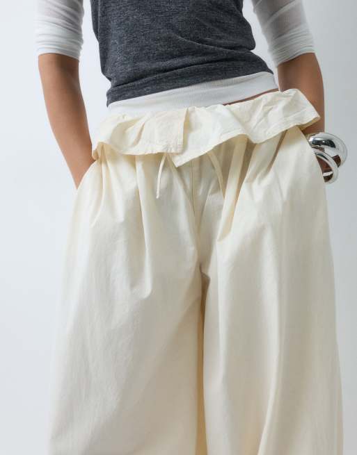 ASOS DESIGN pantalon large plissé en popeline à taille rabattable, ivoire, 3 de 5