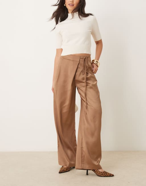 ASOS DESIGN - Pantalon large satiné avec liens croisés à la taille ...