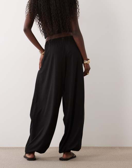 ASOS DESIGN - pantalón sarong con lazada y volumen en negro, 4 de 5