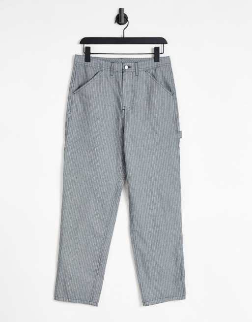 ASOS DESIGN - Pantalon style charpentier à fines rayures - Gris