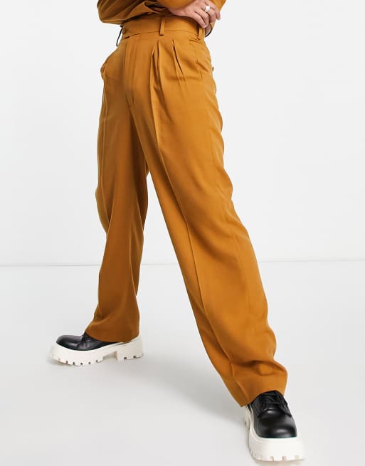 ASOS DESIGN - Pantalon van keperstof met hoge taille en wijde pijpen in bruin