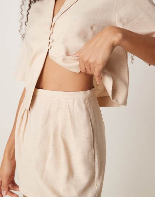 ASOS DESIGN - Pantaloncini a pieghe sartoriali bianco sporco, 4 di 5