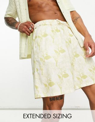ASOS DESIGN wide linen shorts in mid length in leaf print  - ASOS Price Checker