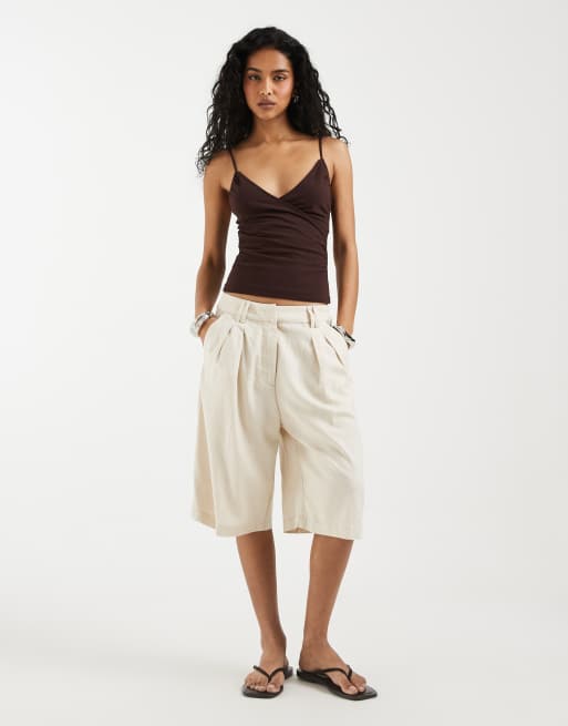 ASOS DESIGN - Pantaloncini bermuda sartoriali in misto lino colore neutro