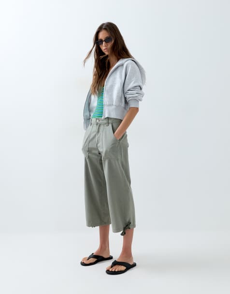 ASOS DESIGN - Pantaloncini cargo taglio lungo kaki con tasche e dettagli con laccetti - view 1