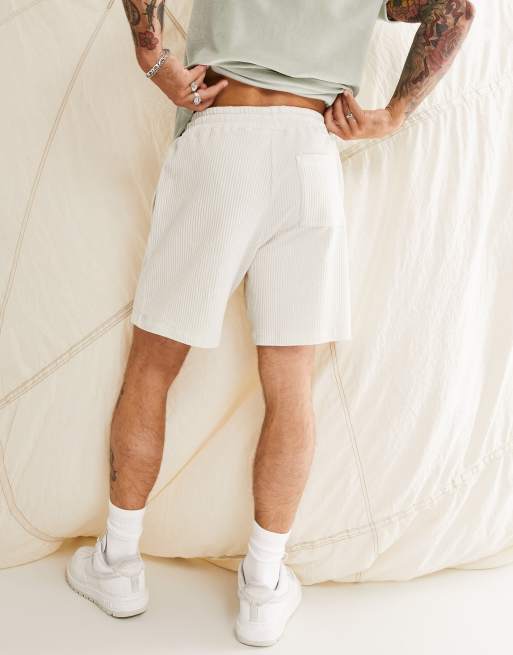 ASOS DESIGN - Pantaloncini comodi in velour a coste bianchi, 2 di 4