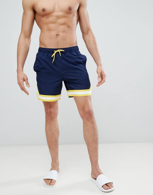 Pantaloncini sopra il ginocchio sales