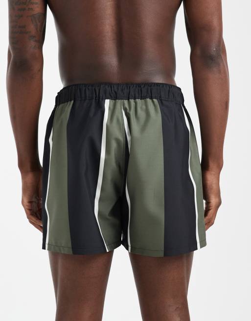 ASOS DESIGN - Pantaloncini da bagno corti a righe kaki e nere in coordinato, 4 di 5