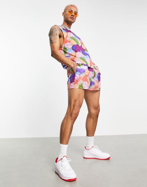 ASOS DESIGN - Pantaloncini da bagno corti con stampa di ananas in coordinato