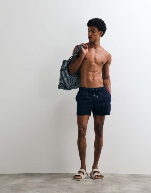 ASOS DESIGN - Pantaloncini da bagno in seersucker taglio corto blu navy, 2 di 5