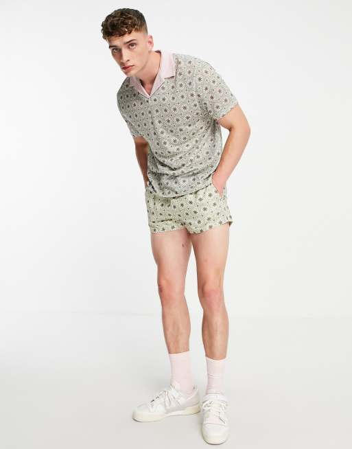 ASOS DESIGN - Pantaloncini da bagno super corti eleganti con stampa geometrica in coordinato