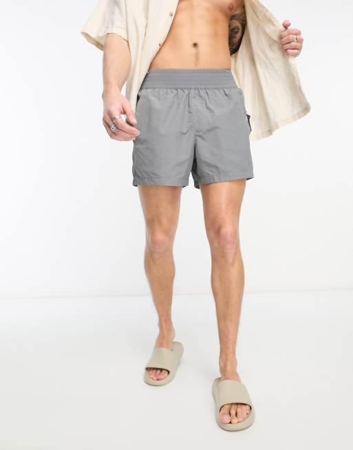 ASOS DESIGN - Pantaloncini da bagno taglio corto grigio antracite con fascia in vita spessa