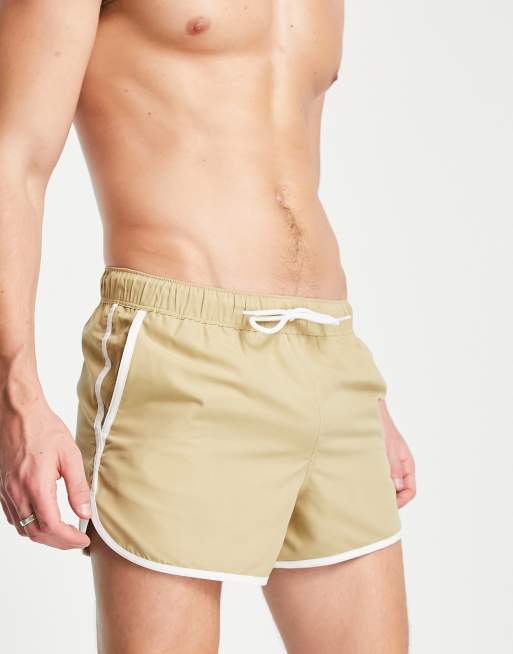 ASOS DESIGN - Pantaloncini da bagno taglio corto kaki chiaro con profili bianchi a contrasto