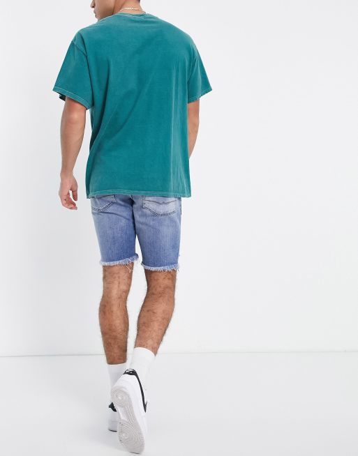 ASOS DESIGN - Pantaloncini di jeans slim lunghezza normale con strappi sul fondo lavaggio blu chiaro, 4 di 4