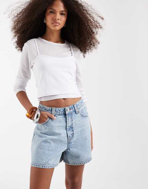 ASOS DESIGN - Pantaloncini di jeans svasati taglio lungo lavaggio vintage pallido, 2 di 5