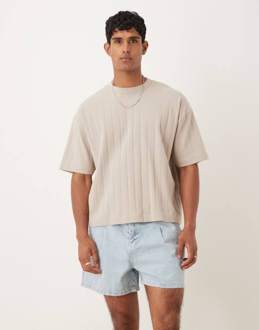 ASOS DESIGN - Pantaloncini di jeans taglio corto lavaggio blu chiaro con pieghe