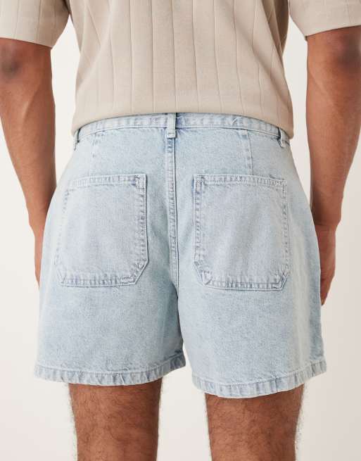 ASOS DESIGN - Pantaloncini di jeans taglio corto lavaggio blu chiaro con pieghe, 5 di 5
