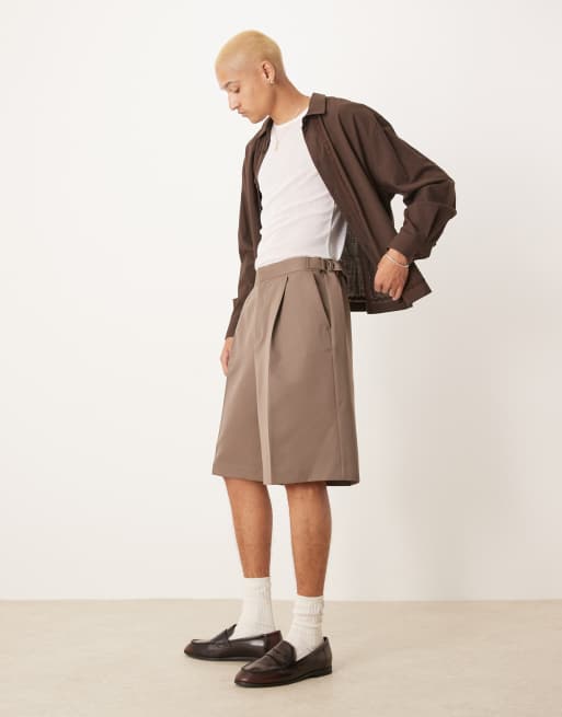 ASOS DESIGN - Pantaloncini eleganti a fondo ampio color pietra con pieghe sul davanti e regolazioni laterali