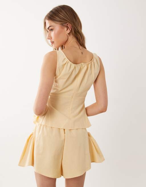 ASOS DESIGN - Pantaloncini godet in misto lino color latticello, 5 di 5