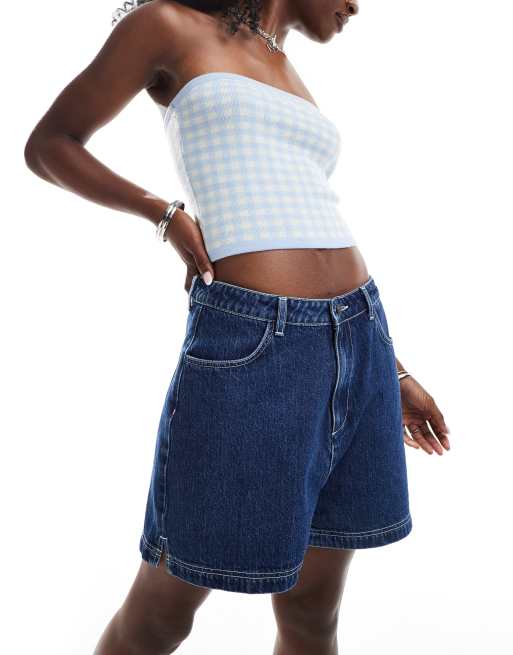 ASOS DESIGN - Pantaloncini in denim indaco con intaglio sul lato