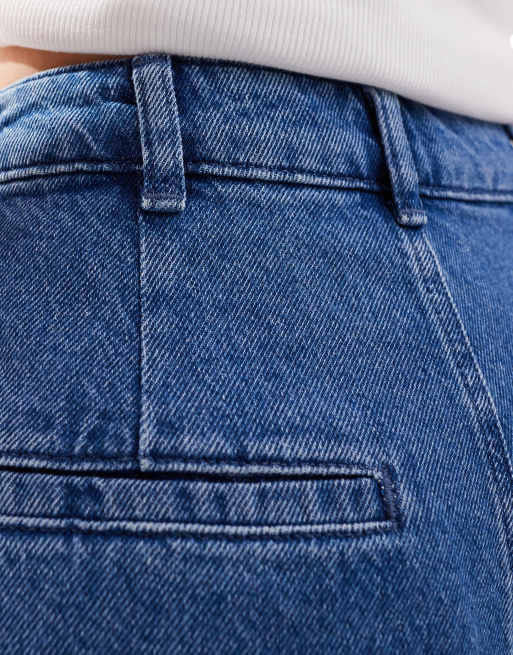 ASOS DESIGN - Pantaloncini in denim sartoriali taglio lungo blu lavaggio medio, 3 di 5