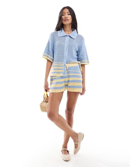 ASOS DESIGN - Pantaloncini in maglia all'uncinetto blu e gialli a righe in coordinato, 3 di 5