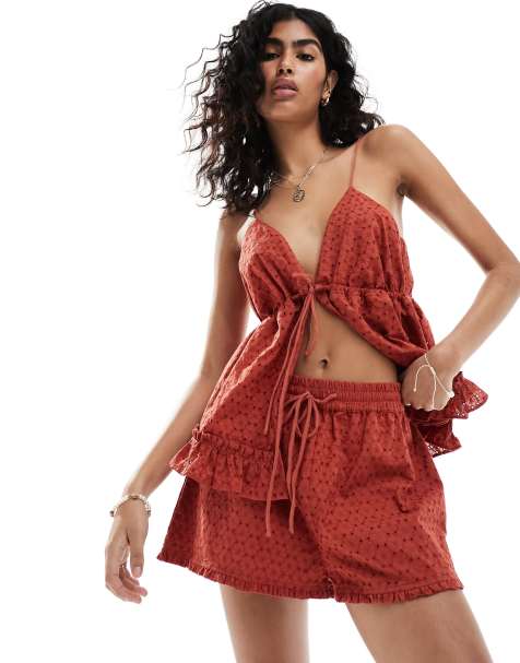 ASOS DESIGN - Pantaloncini in pizzo sangallo color terracotta con volant in coordinato - view 1