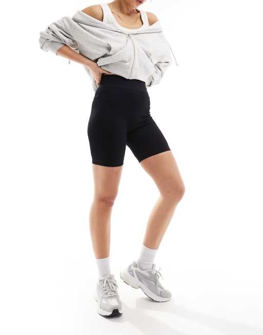ASOS DESIGN - Pantaloncini leggings modellanti senza cuciture neri a coste, 5 di 5