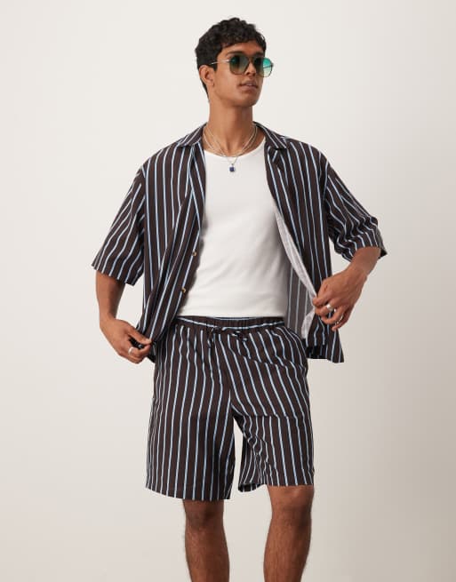 ASOS DESIGN - Pantaloncini marroni a righe taglio lungo in coordinato