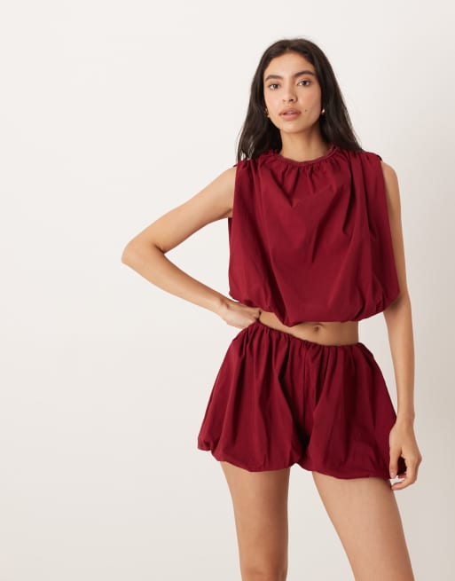 ASOS DESIGN - Pantaloncini micro a palloncino color bordeaux in coordinato