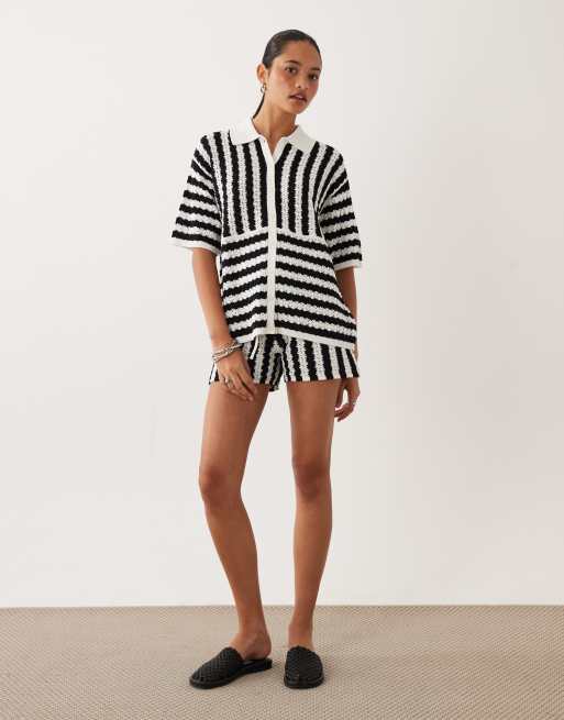 ASOS DESIGN - Pantaloncini monocromatici fiammati a righe in coordinato, 2 di 4