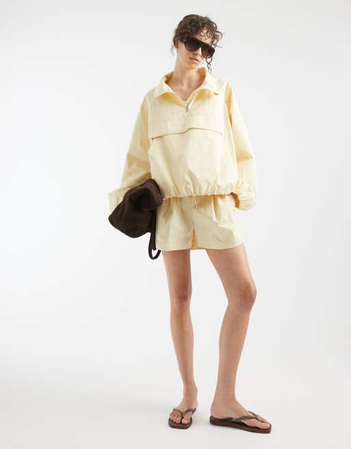 ASOS DESIGN - Pantaloncini oversize color giallo limone effetto carta