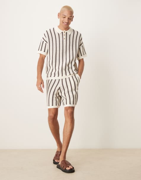 ASOS DESIGN - Pantaloncini oversize in maglia all'uncinetto marrone ed écru a righe in coordinato - view 1