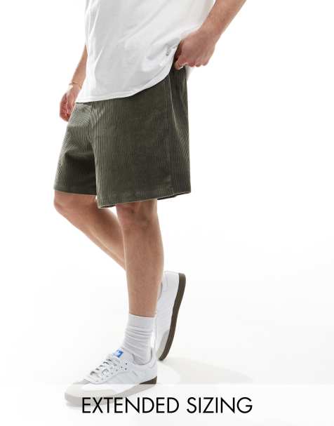 ASOS DESIGN - Pantaloncini oversize in velour a coste verde scuro - view 1