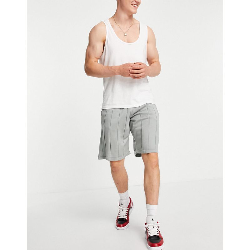K7UDU  DESIGN - Pantaloncini oversize stile basket in maglia grigio chiaro in coordinato