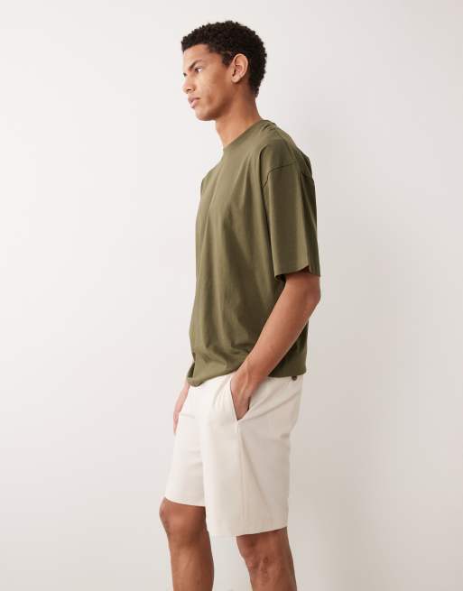 ASOS DESIGN - Pantaloncini sartoriali regular fit in twill comfort stretch écru, 3 di 5