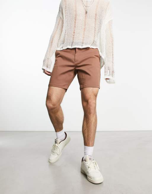 ASOS DESIGN - Pantaloncini slim marroni taglio medio
