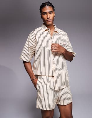 ASOS DESIGN - Pantaloncini taglio corto a righe beige e marroni in coordinato - view 1