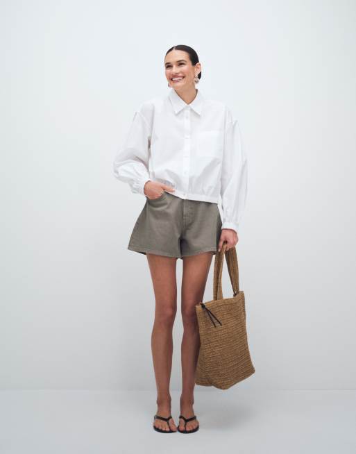 ASOS DESIGN - Pantaloncini taglio lungo svasati kaki