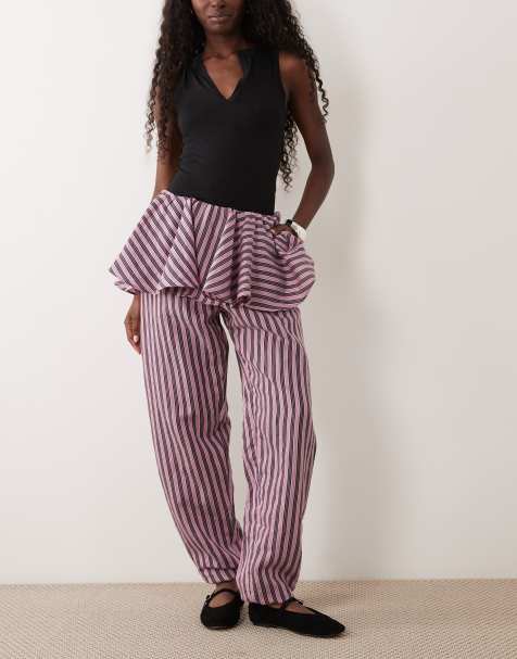 ASOS DESIGN - Pantalones balloon con detalle de falda superpuesta a rayas rosas - view 1
