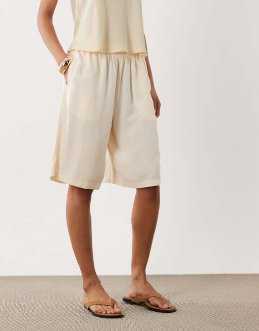 ASOS DESIGN - Pantalones cortos blanco marfil estilo bermudas de mezcla de lino, 2 de 5