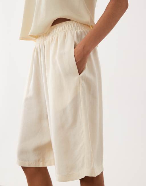 ASOS DESIGN - Pantalones cortos blanco marfil estilo bermudas de mezcla de lino, 5 de 5